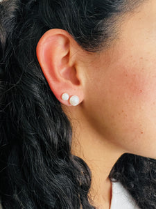 Pearl studs
