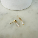 Load image into Gallery viewer, Trio Pearl Earrings
