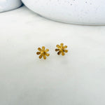 Load image into Gallery viewer, Daisy Studs
