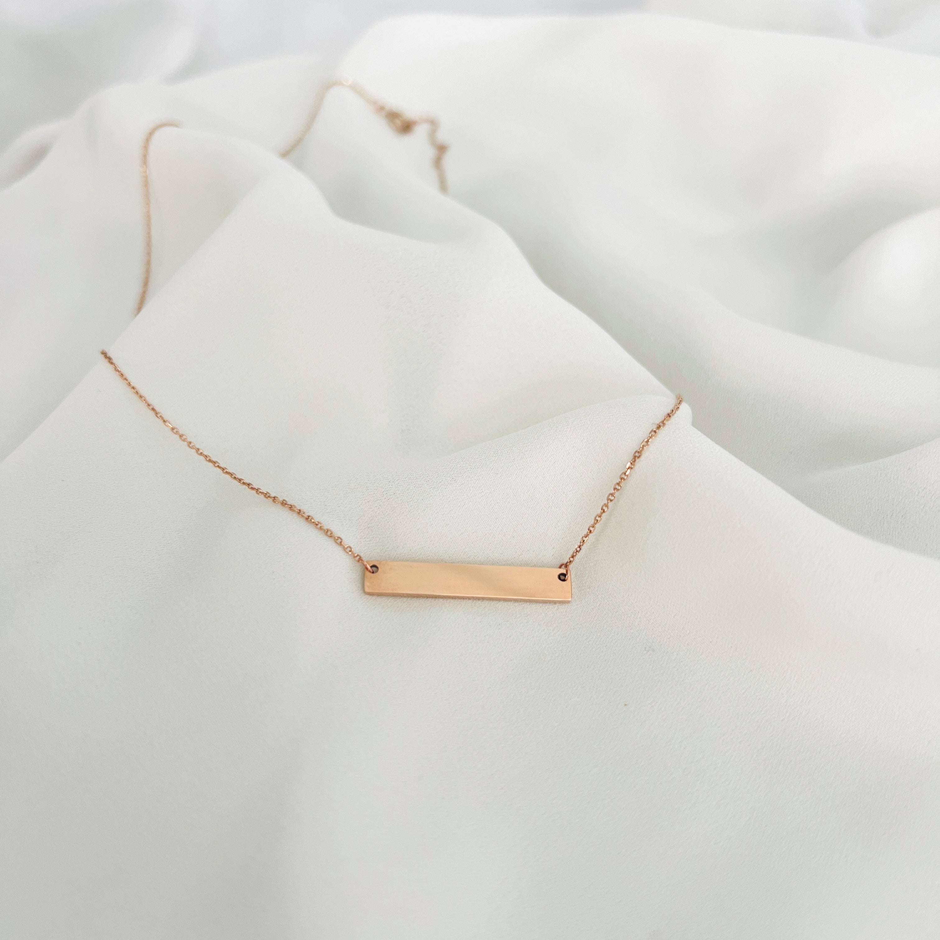 Bar necklace